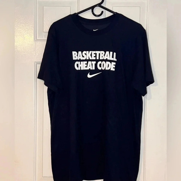 Nike Black Tee size L - Picture 1 of 3
